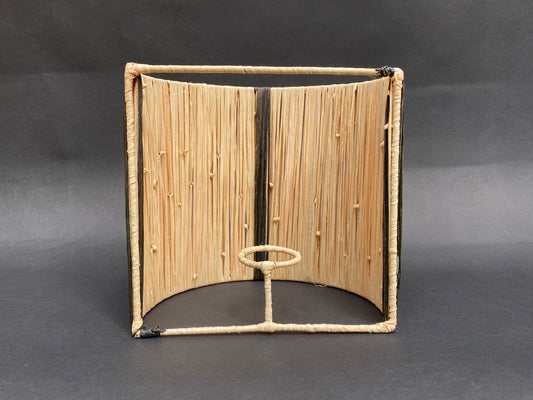 Applique murale en raphia