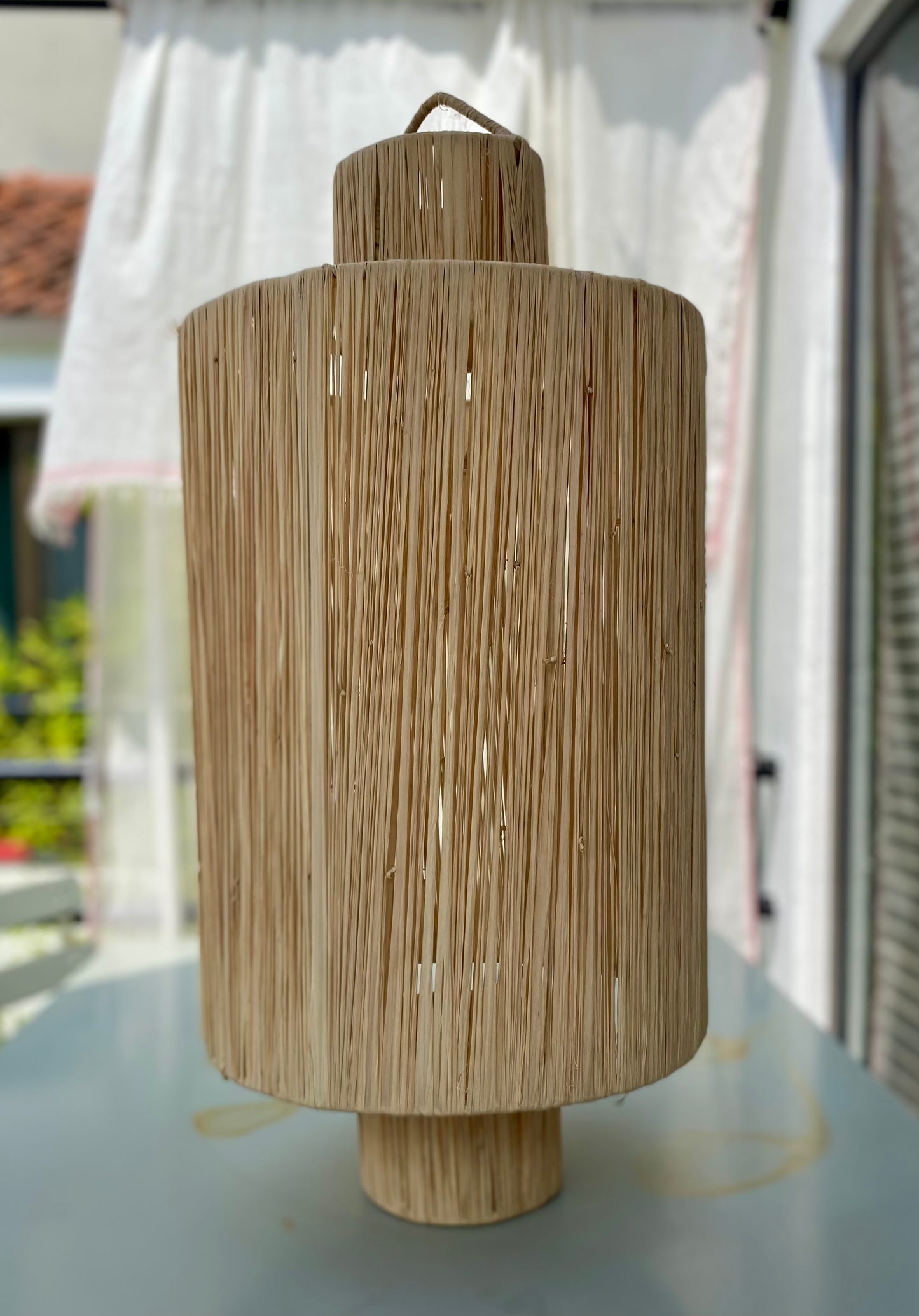 Suspension en raphia