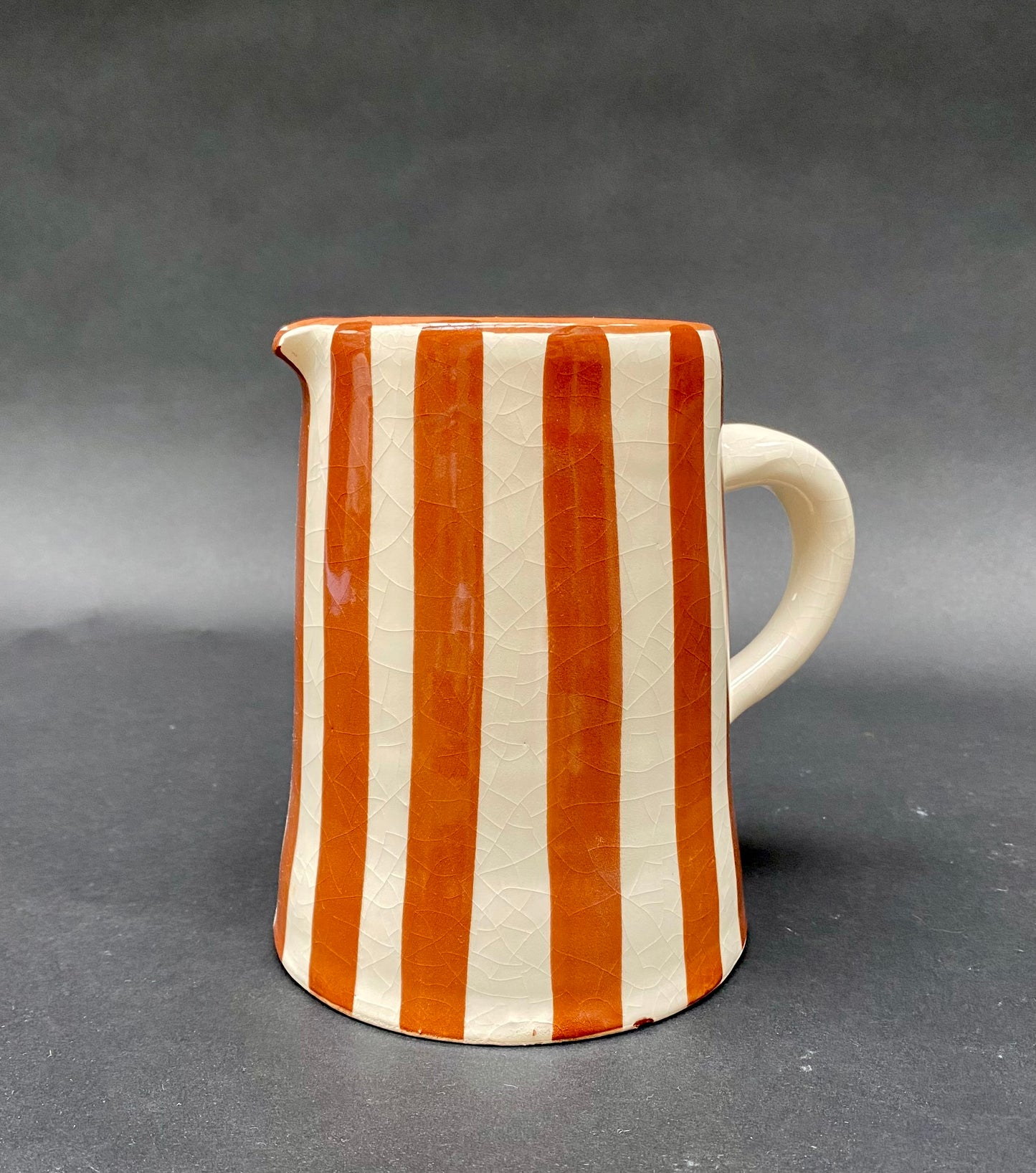 Carafe à rayures