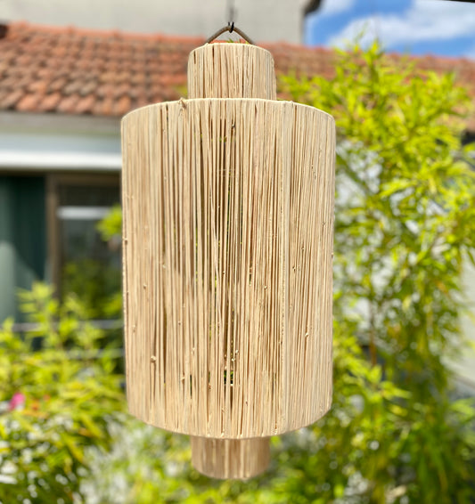 Suspension en raphia