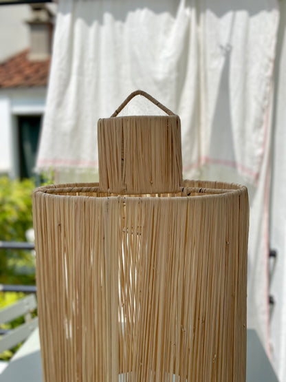 Suspension en raphia