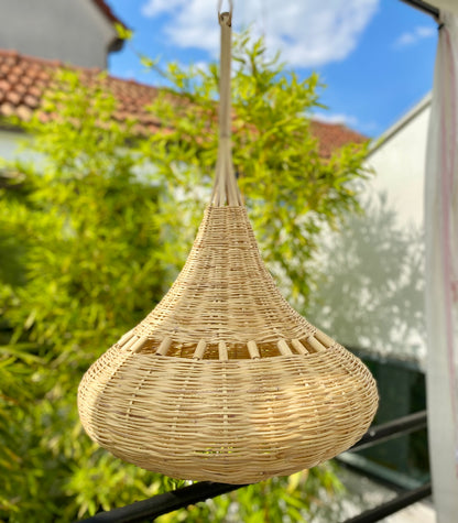 Suspension  en osier