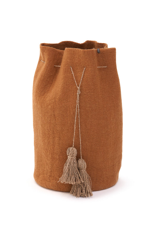 Panier haut à pompons