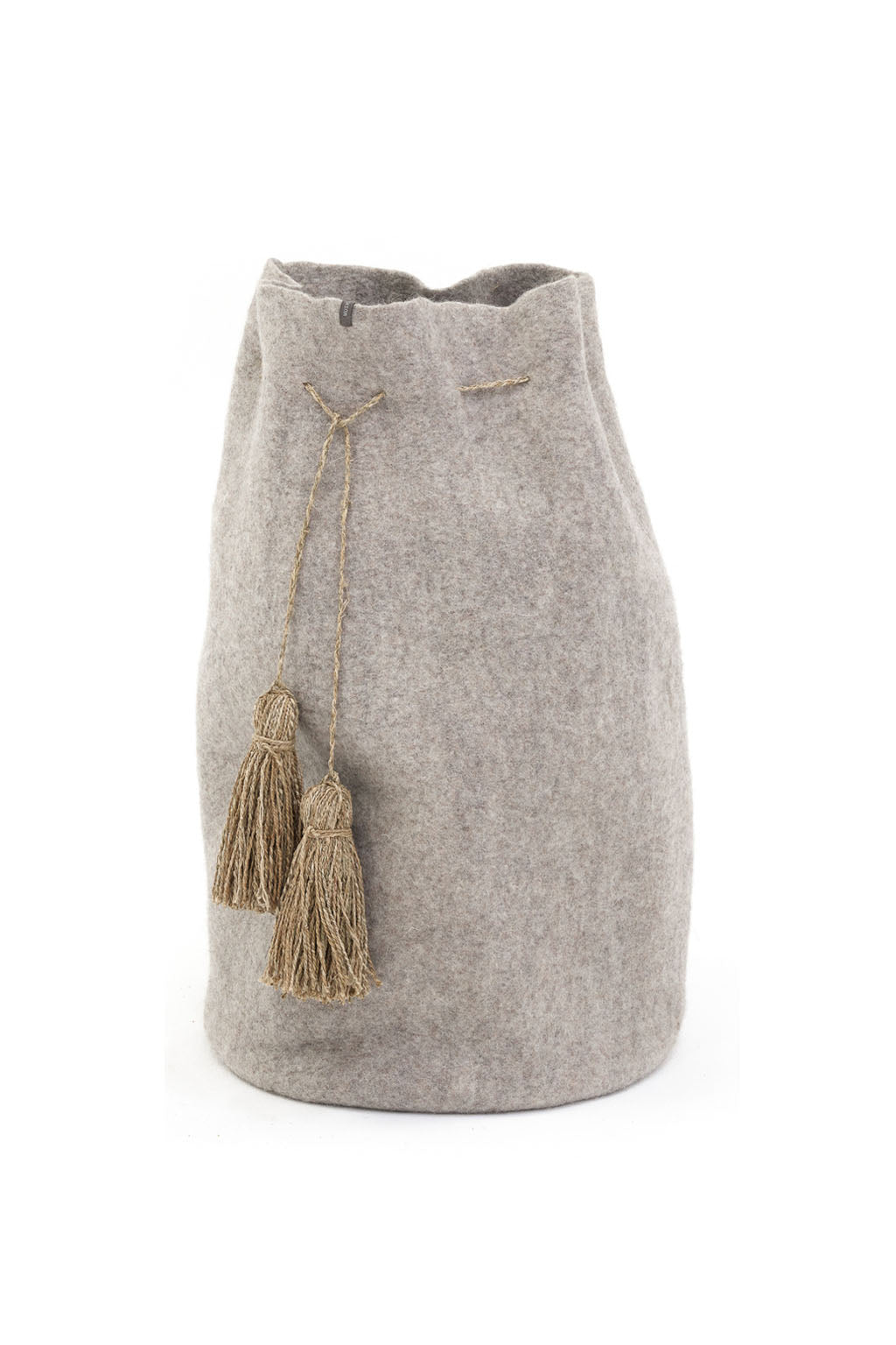 Panier haut à pompons